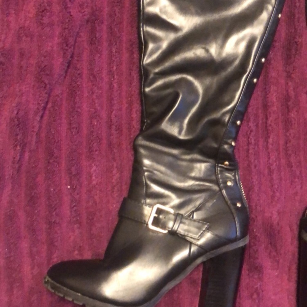 Women’s boots with heel